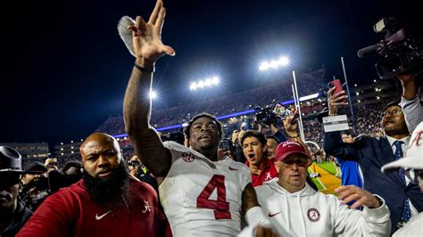 AP Top 25 Takeaways: Back door to the College Football Playoff is likely to be blocked this season